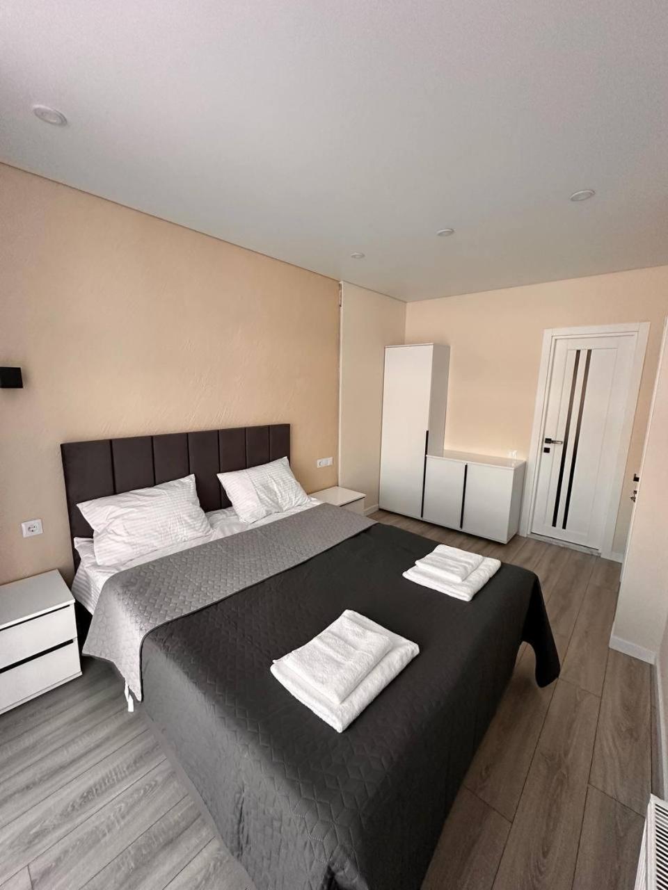 Park House Appartement Palyanytsya Buitenkant foto